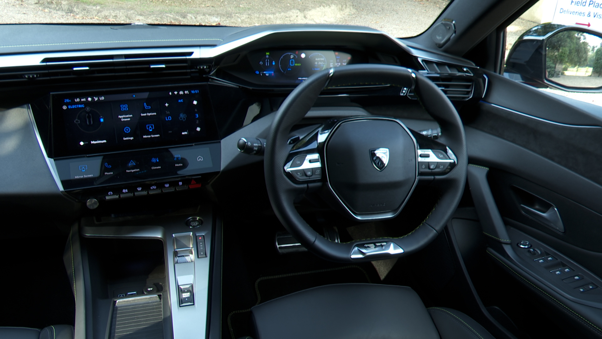 PEUGEOT 308 HATCHBACK 1.6 Plug-in Hybrid 195 Allure 5dr e-DSC7